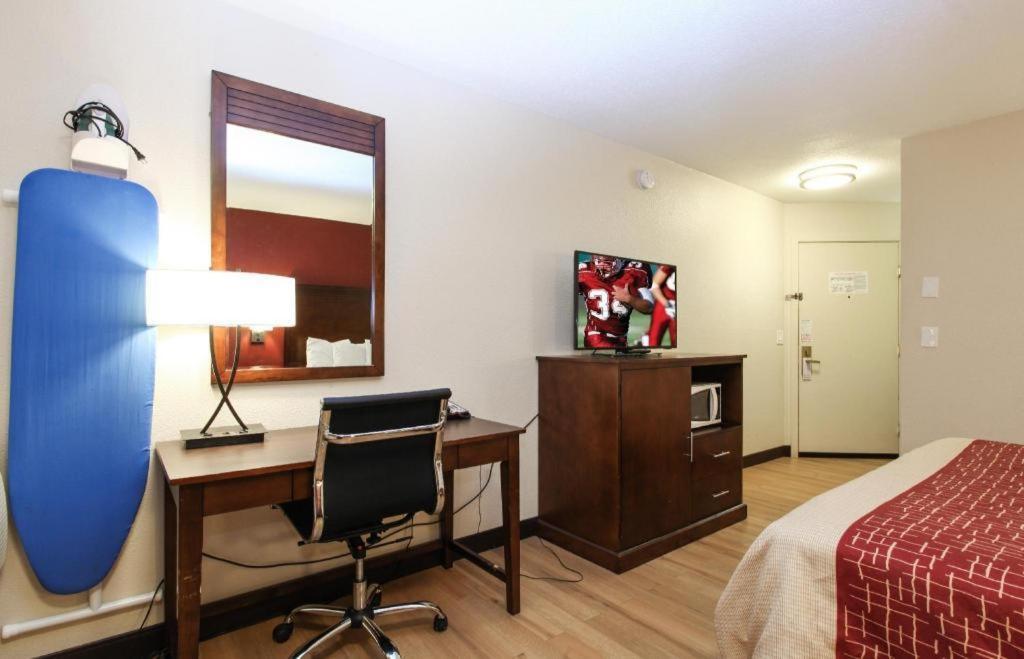 Evergreen Inn & Suites Portland (Adults Only) Eksteriør bilde